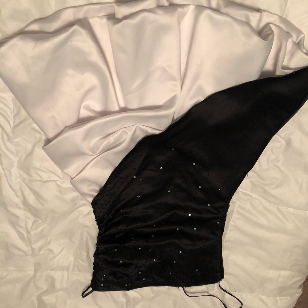 Size 3/4 blacks and white dress